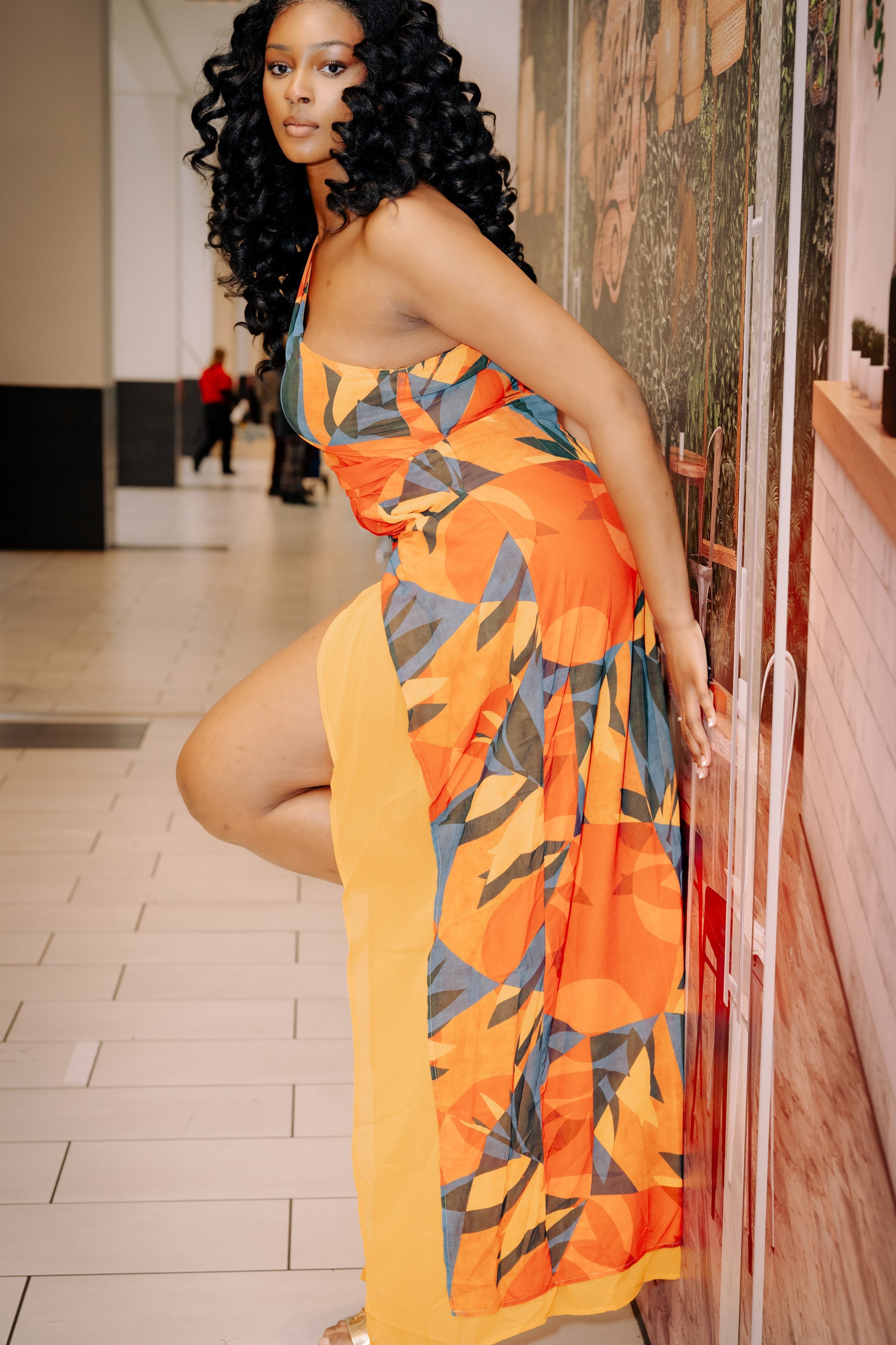 Rachel One Shoulder Orange Abstract Print Maxi – Nina Cheyenne