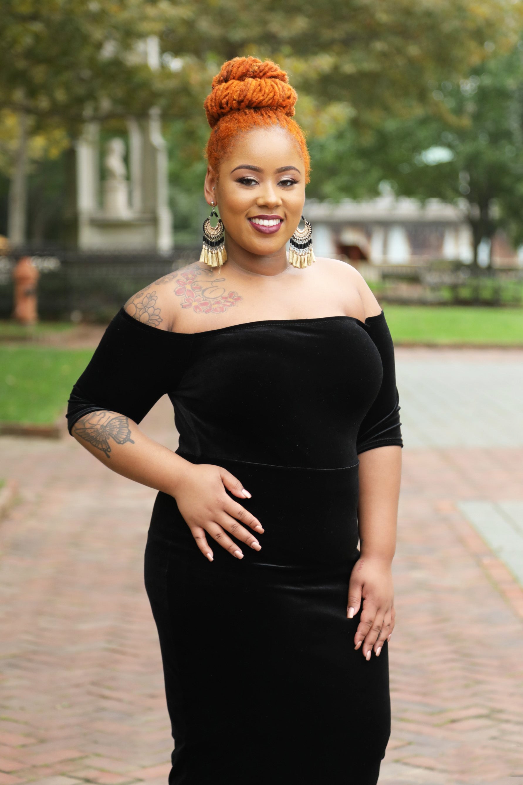 Black Velvet Off the Shoulder Bodycon Dress 1X Black Velvet Off the Shoulder Bodycon Dress 1X